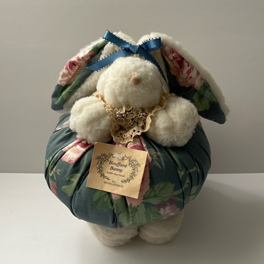 Vintage Bouffant Bunny Snickell Doodles 1989 Sheri Nickell Artisan Easter Bunny